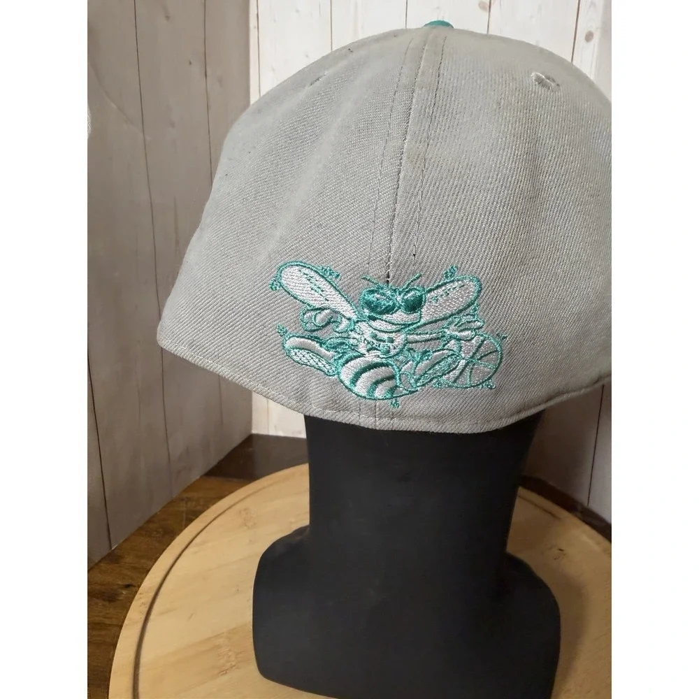 Charlotte Hornets Hat Cap Hardwood Classics New Era SnapBack 59Fifty Gray 7-3/4